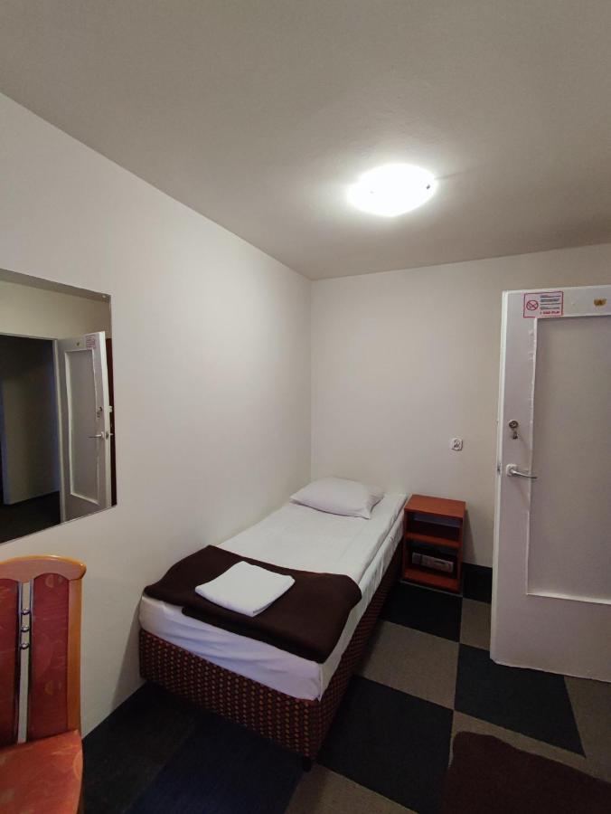 Hostel Plonia Economy Štetín Exteriér fotografie